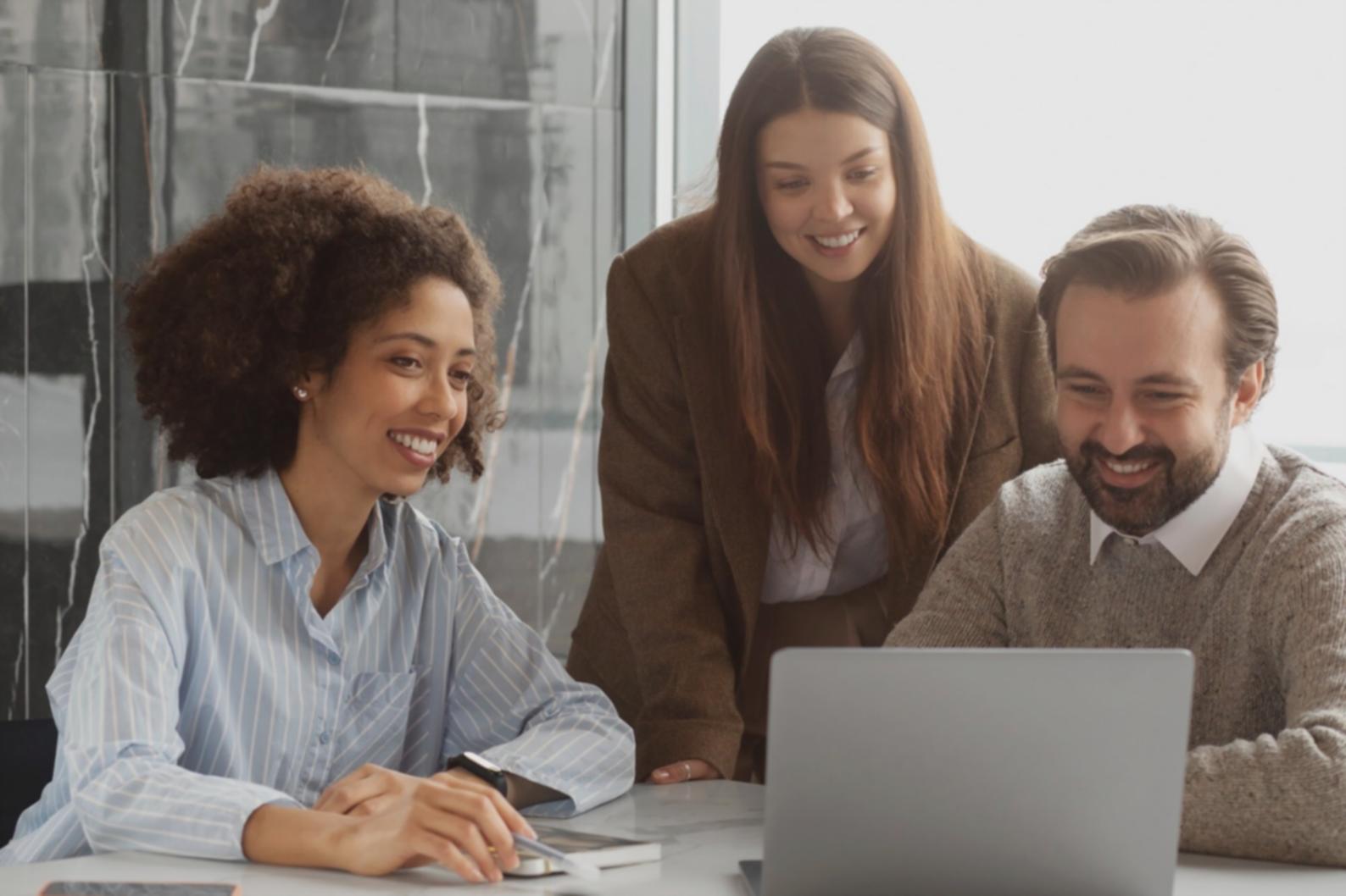 Strumenti professionali per modellamento sopracciglia